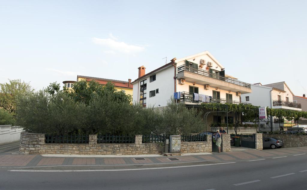 Apartments "Ruza" Водице Экстерьер фото