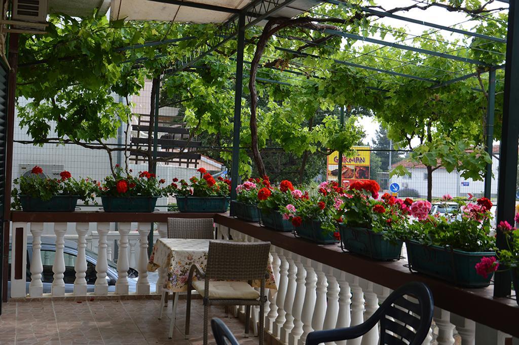 Apartments "Ruza" Водице Экстерьер фото