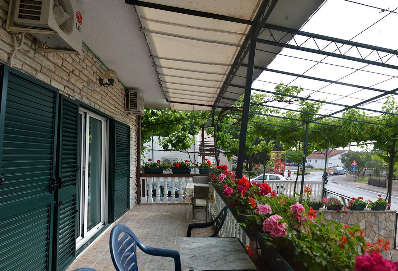 Apartments "Ruza" Водице Экстерьер фото